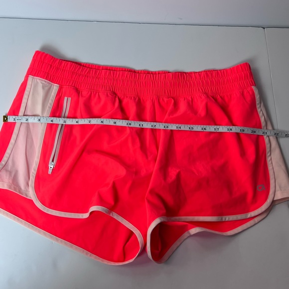 GapFit Women’s XL Athletic Shorts with Zippered Pocket - Neon Workout Shorts - Picture 6 of 7